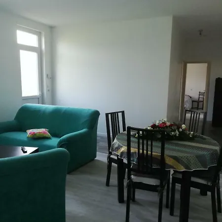 Les Bonnes Nuits De Chez Richard Apartamento *